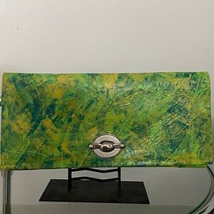 BRAND NEW!! BEAUTIFUL HAND CRAFTED CLUTCH.